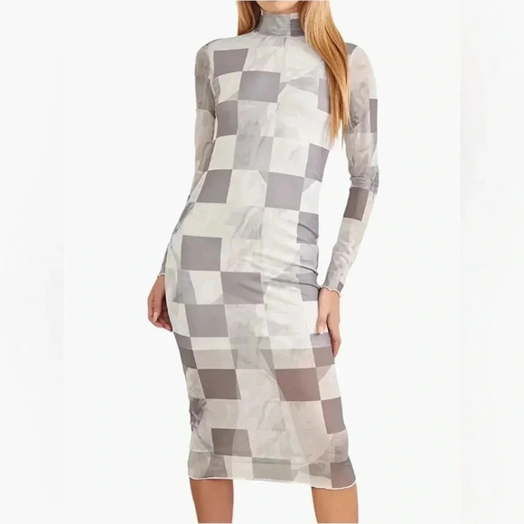 Forever 21 Grey Multi Gingham Long Sleeve Midi Dress Size Small - Picture 1 of 11